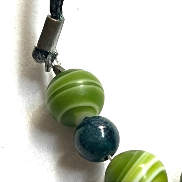 Silver Fish, Striated Green & Teal Beads- Necklace with lobster clasp. EUC - Picture 5 of 9